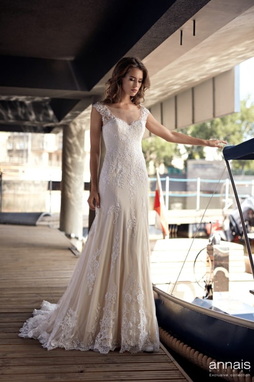 Deborah syrena plus size.jpg