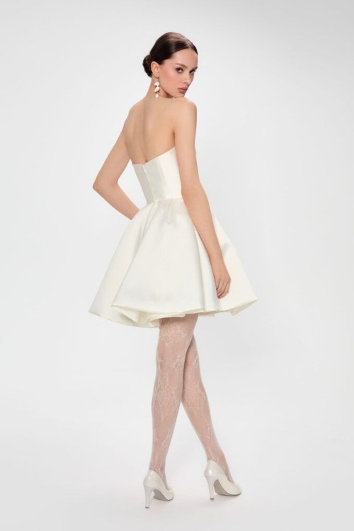 gładka suknia ślubna ktrótka suknia ślubna umbrella annais bridal.jpg