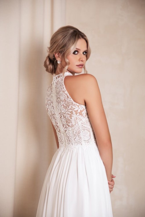 suknia ślubna z dekoltem halter