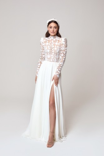 Kira annaisbridal1.jpg