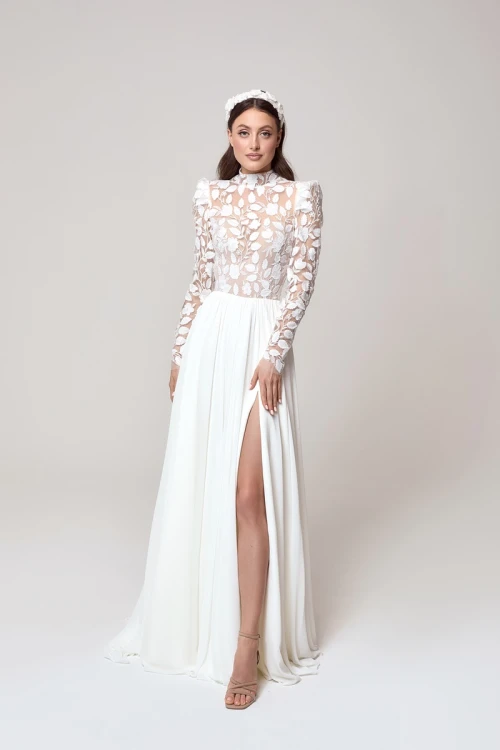 Kira annaisbridal1.jpg