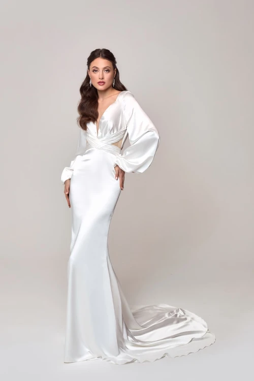 Carin annaisbridal.jpg