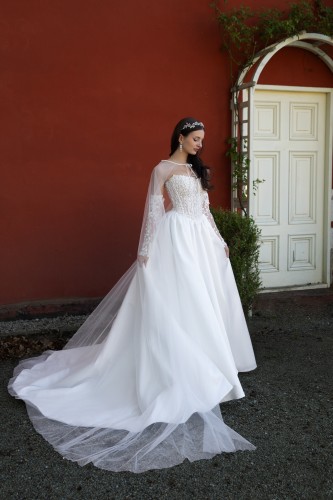 Serafina cape (2).jpg