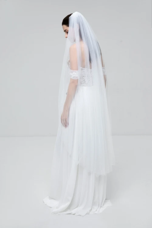Elif Nouveau back.jpg