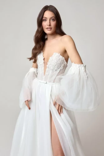 xAlexis-annaisbridal-sleeve-scaled-680x1020-c-default.jpg.pagespeed.ic.tKAgYVV_Gl.webp