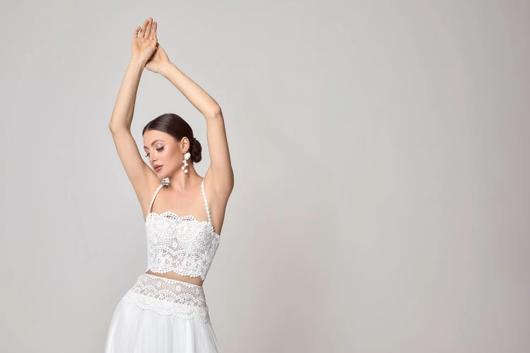 Florence annaisbridal hor.jpg