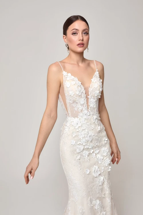 Brenna annaisbridal zoom.jpg
