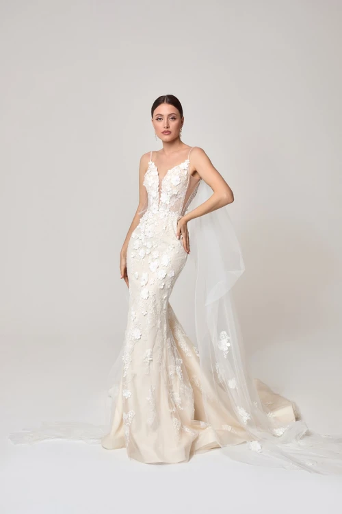 Brenna annaisbridal1.jpg